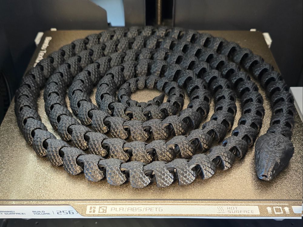 Extra-Long Scaled Snake, 3D printed